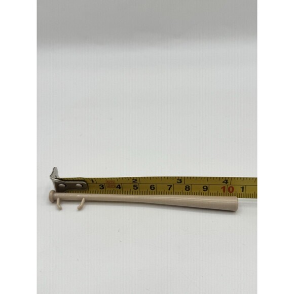 Vintage Action Figure 4” Baseball Bat Accessories - Picture 3 of 4